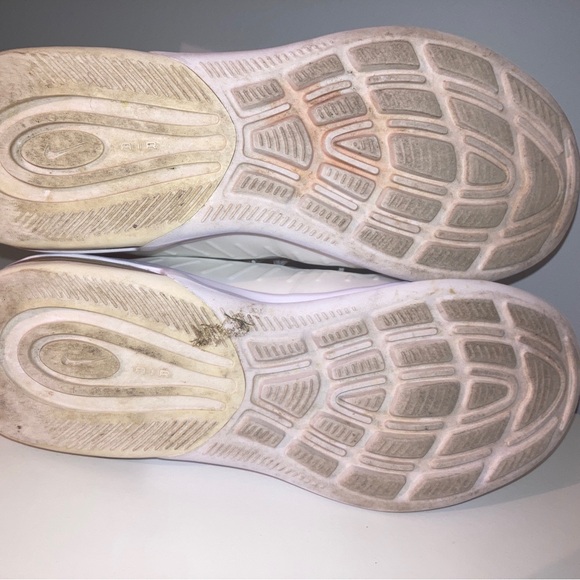 Nike Air Max Axis sneakers - Picture 8 of 8